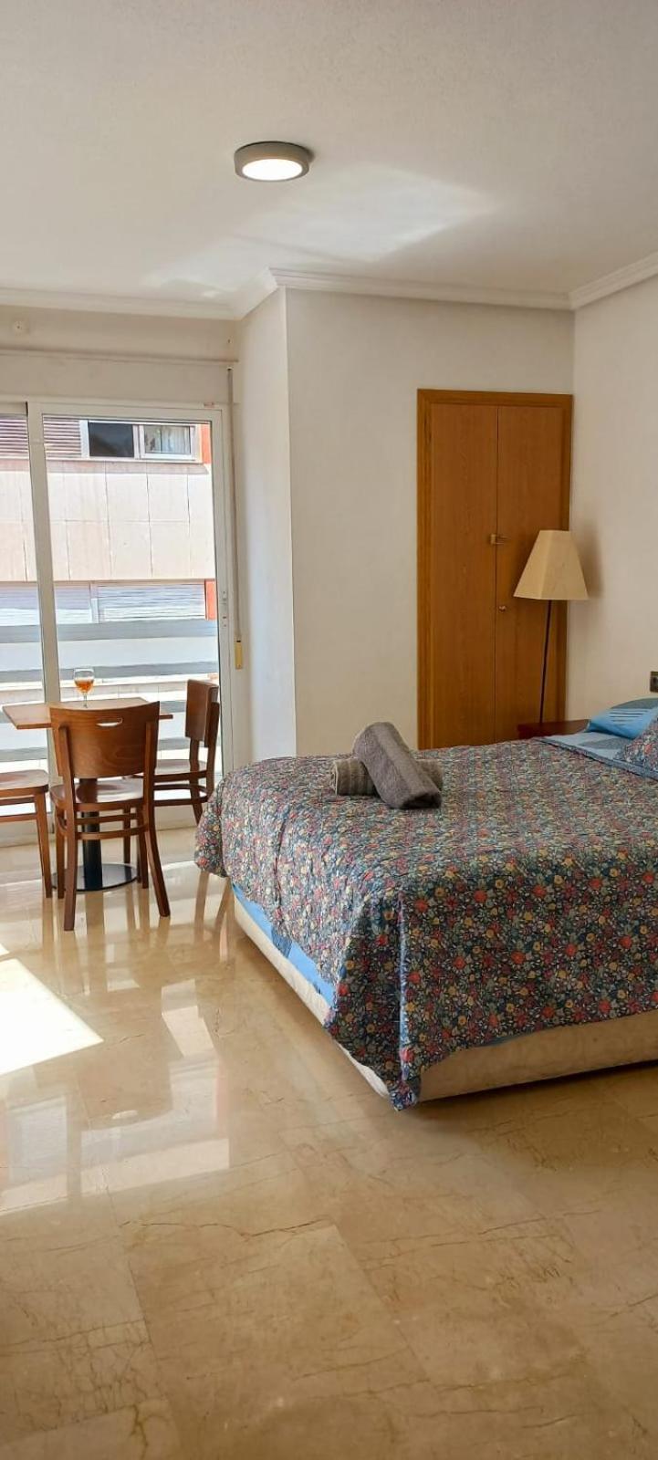 Holiday Centre Deluxe Apartamento Alicante Exterior foto